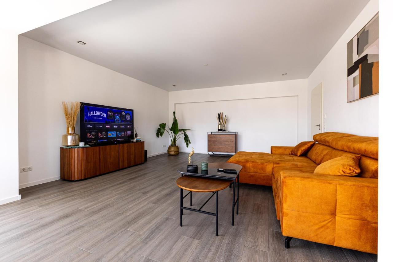 Design Apartment Zentral Fuer 6 In Andernach: Ausblick, Wifi, Kueche Екстериор снимка
