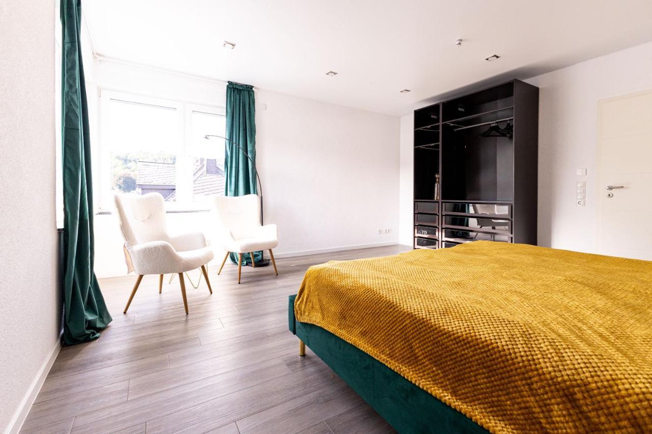 Design Apartment Zentral Fuer 6 In Andernach: Ausblick, Wifi, Kueche Екстериор снимка